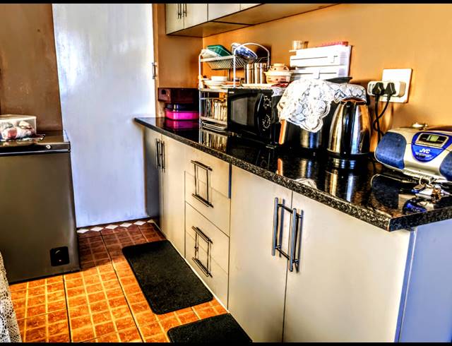 2 BEDROOM HOUSE FOR SALE IN RISECLIFF